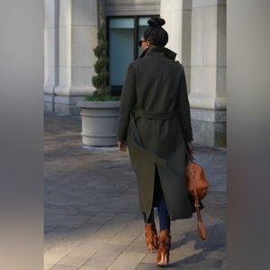 100% Wool Trench Coat - Olive Green Gorgeous Vintage